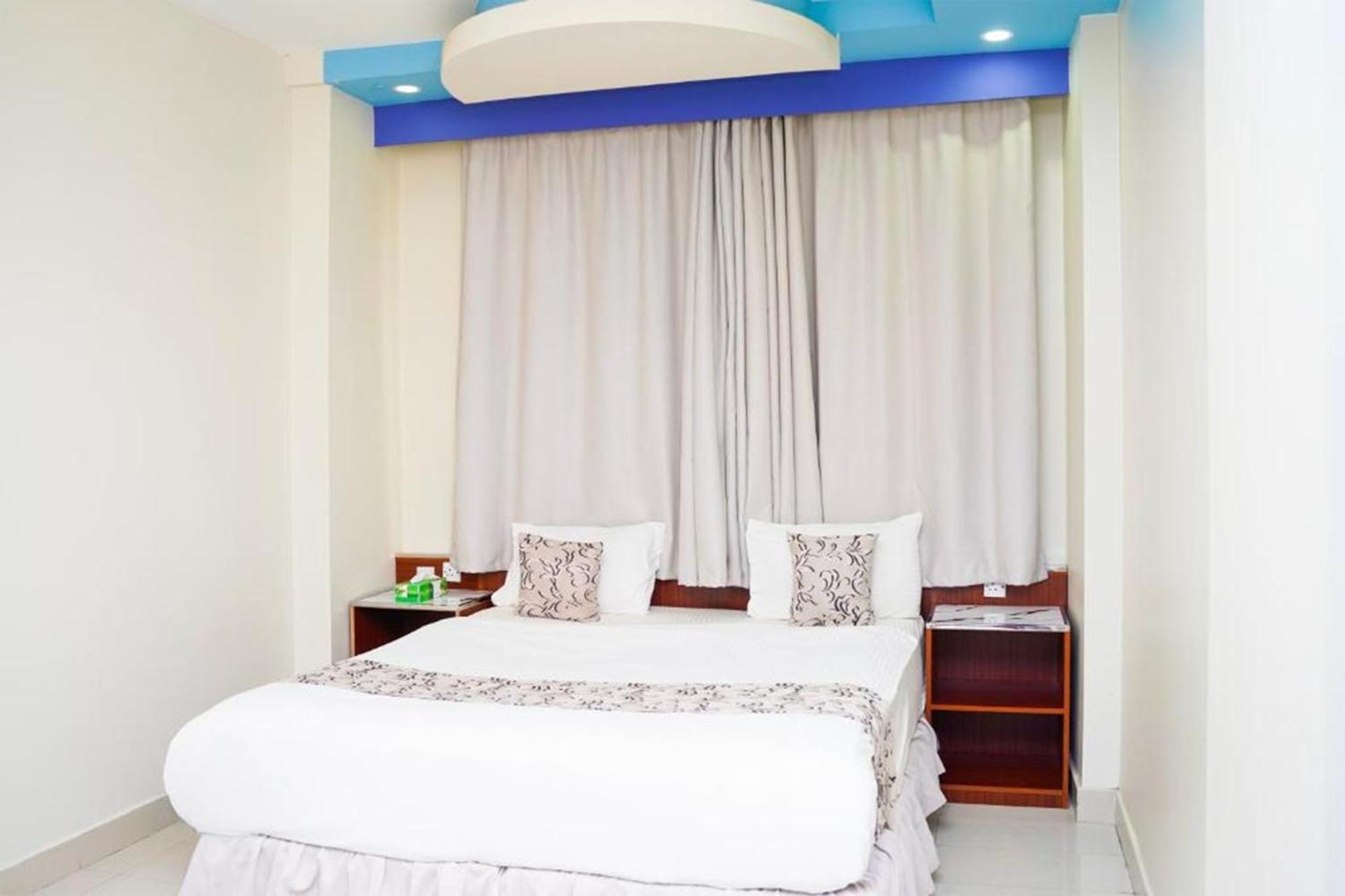 Al Bayrahaa Hotel Apartments Seeb ภายนอก รูปภาพ